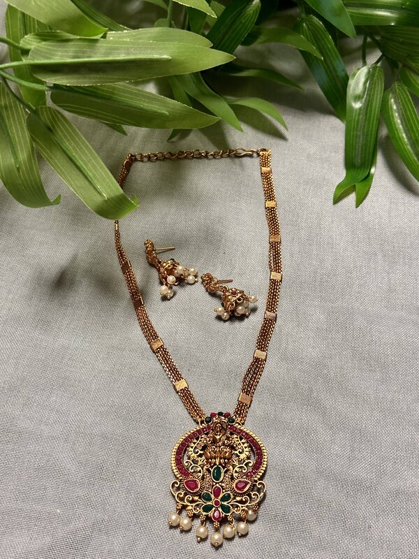 Necklace